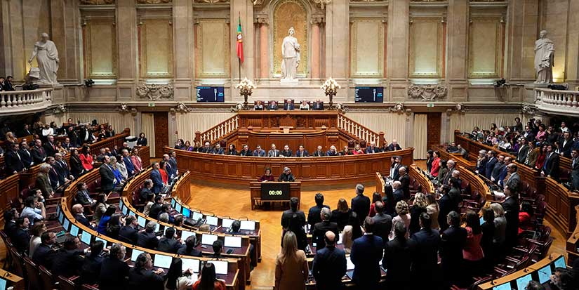 Portuguese parliament approves bill banning face coverings in public