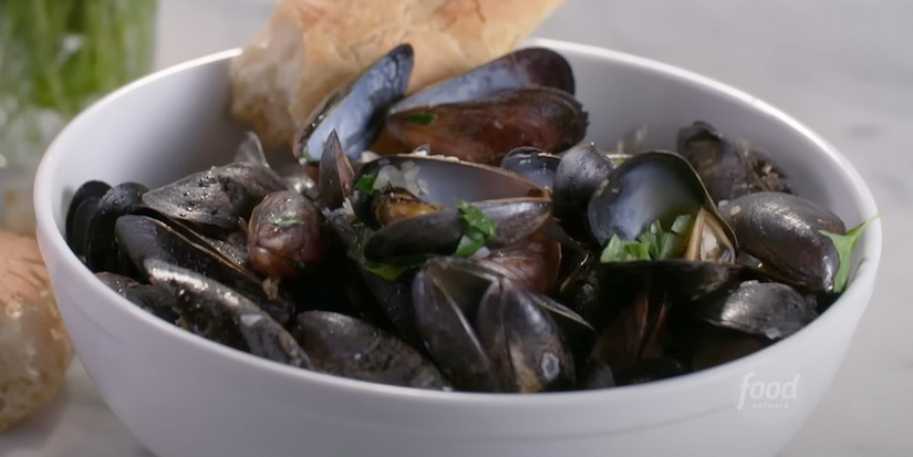 From the Bachelor’s kitchen: steamed mussels