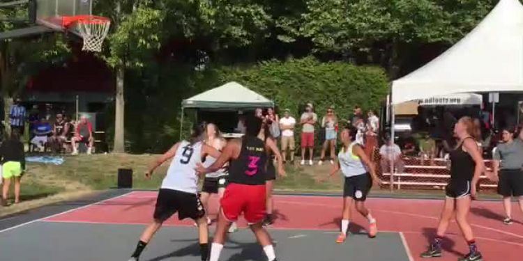 UBC and TOKO triumphed at the 32nd annual Dolphin Classic 4-on-4 basketball tournament, played July 15 to 17 at South Arm Community Centre in Richmond.