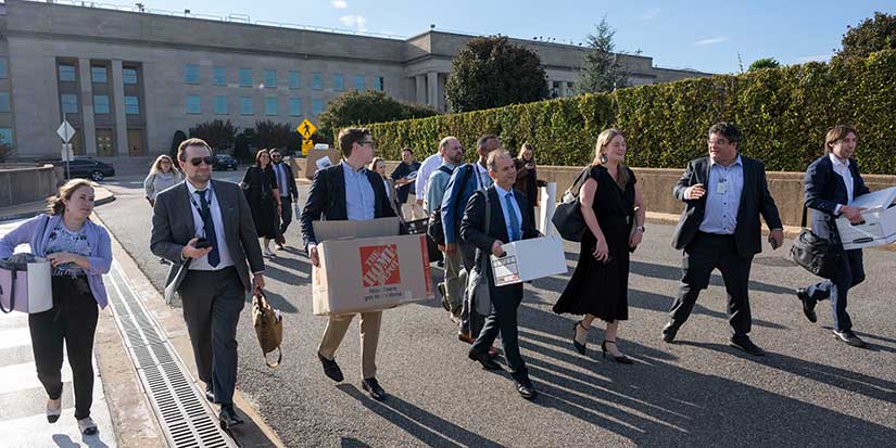 Journalists turn in access badges, exit Pentagon rather than agree to new reporting rules