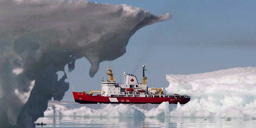 Federal government begins to transfer Coast Guard to National Defence