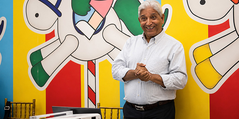 English Corner – Richmond man teaches free english sessions to over 9,000 students