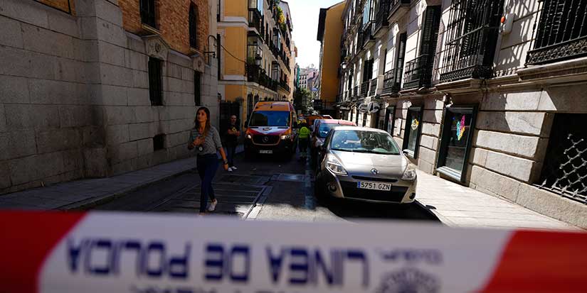 Building collapse in central Madrid kills 2 workers, 2 more missing in the debris