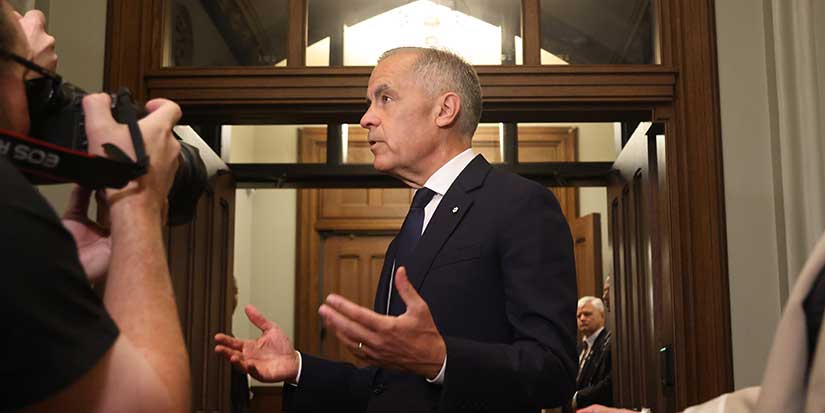Prime Minister Mark Carney huddles with cabinet in Toronto ahead of fall sitting